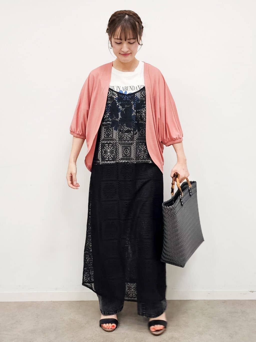 ゆゆさんの「SHOO･LA･RUE｜【UV/さらさらタッチ】女性らしさ漂う 5分袖ボレロカーディガン」を使ったコーディネート