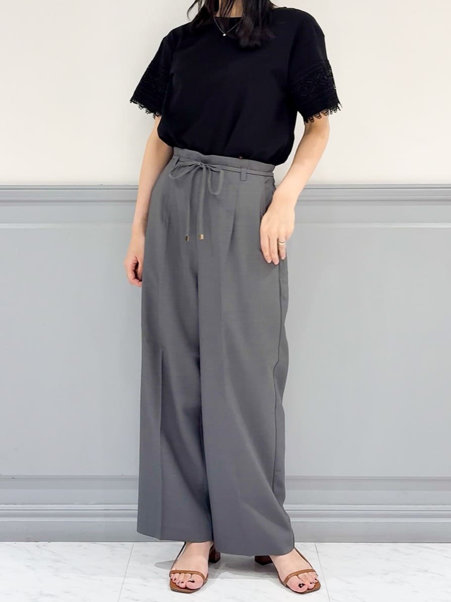 moeさんの「grove｜【洗える/二の腕カバー】上品なレースで叶える、きちんと見えの夏Tシャツ」を使ったコーディネート