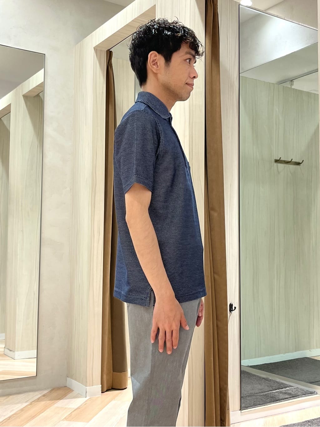 URAさんの「TAKEO KIKUCHI｜【全7サイズ&times;8色展開！】トップマルチヘリンボン パンツ」を使ったコーディネート