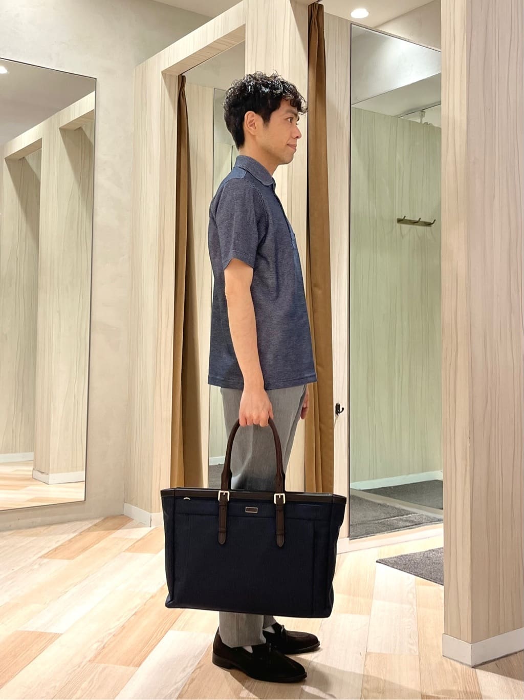 URAさんの「TAKEO KIKUCHI｜【全7サイズ&times;8色展開！】トップマルチヘリンボン パンツ」を使ったコーディネート