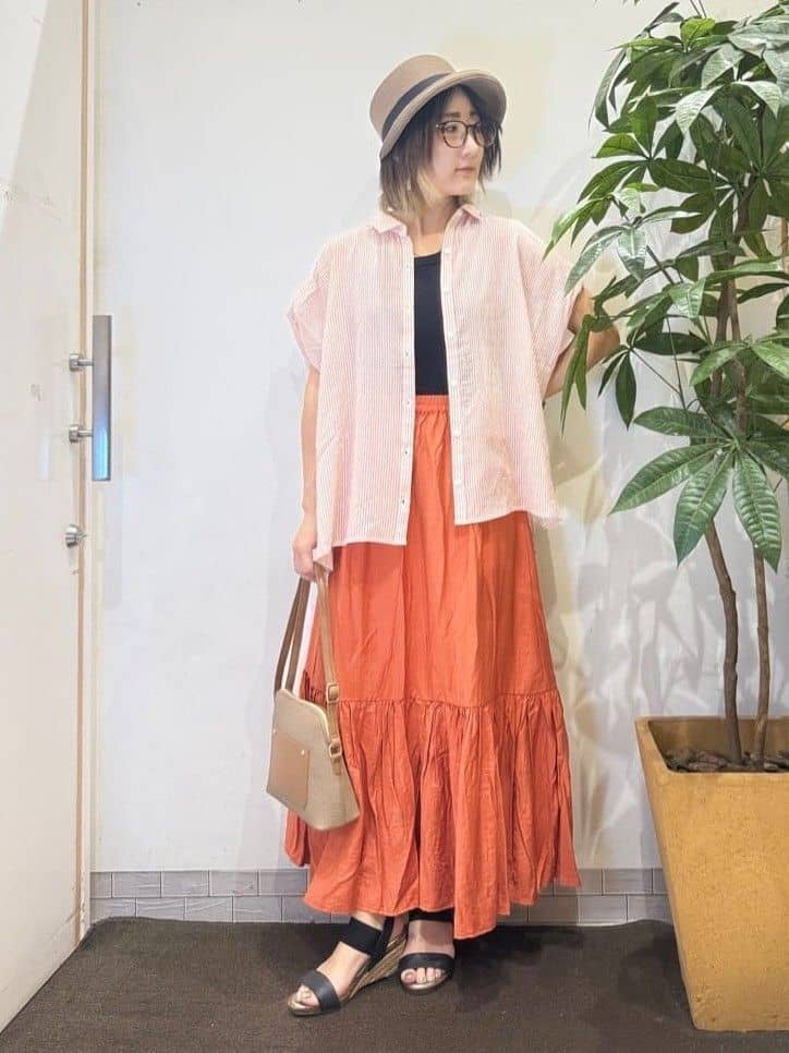 misakiさんの「SHOO･LA･RUE｜【S-LL】さらシャリコットン 上品なシアー感のデザインシャツ」を使ったコーディネート