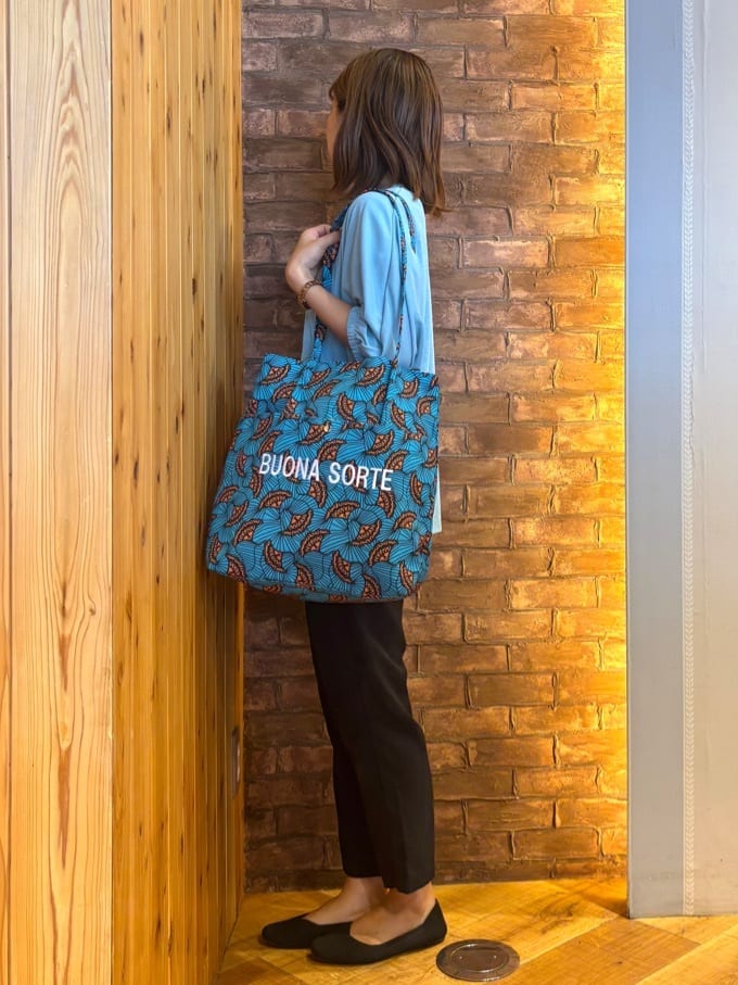 mieさんの「SHOO･LA･RUE｜【UV/さらさらタッチ】女性らしさ漂う 5分袖ボレロカーディガン」を使ったコーディネート