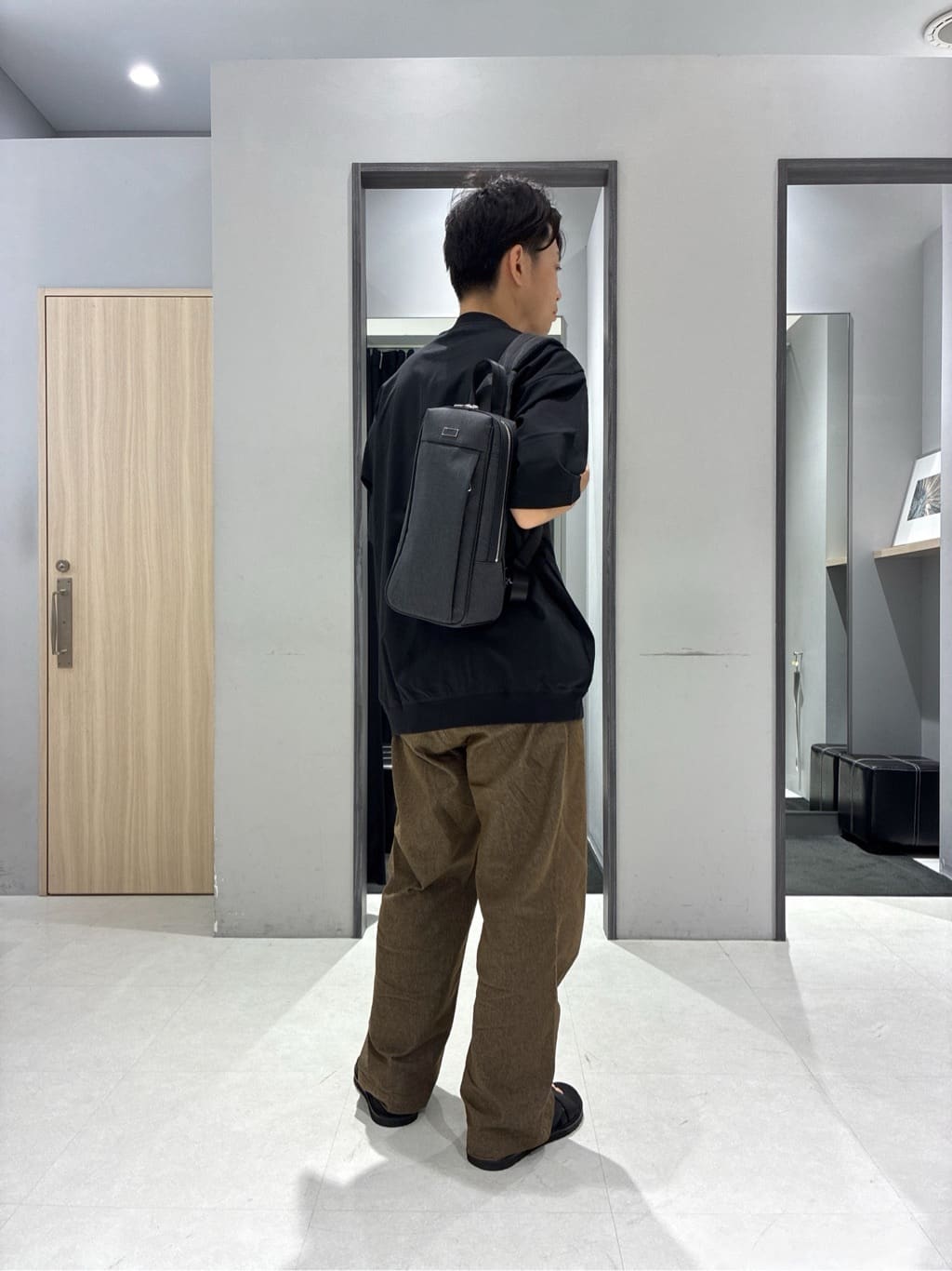 わいずみさんの「TAKEO KIKUCHI｜【抗菌防臭／5サイズ展開】ハイゲージポンチ Tシャツ」を使ったコーディネート