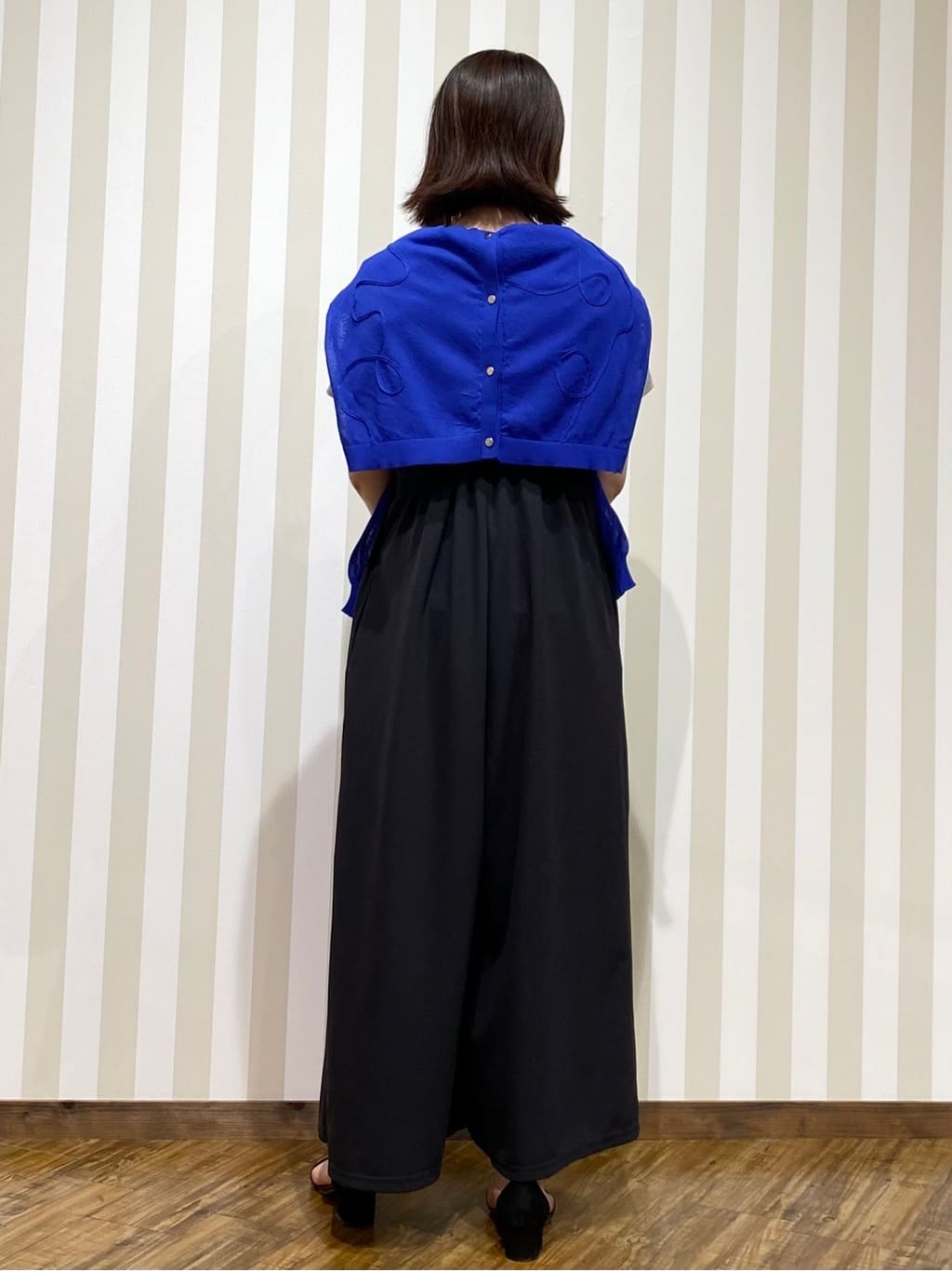 SAOさんの「SHOO･LA･RUE｜【S-LL】大人のラメ感 テレコ半袖トップス」を使ったコーディネート