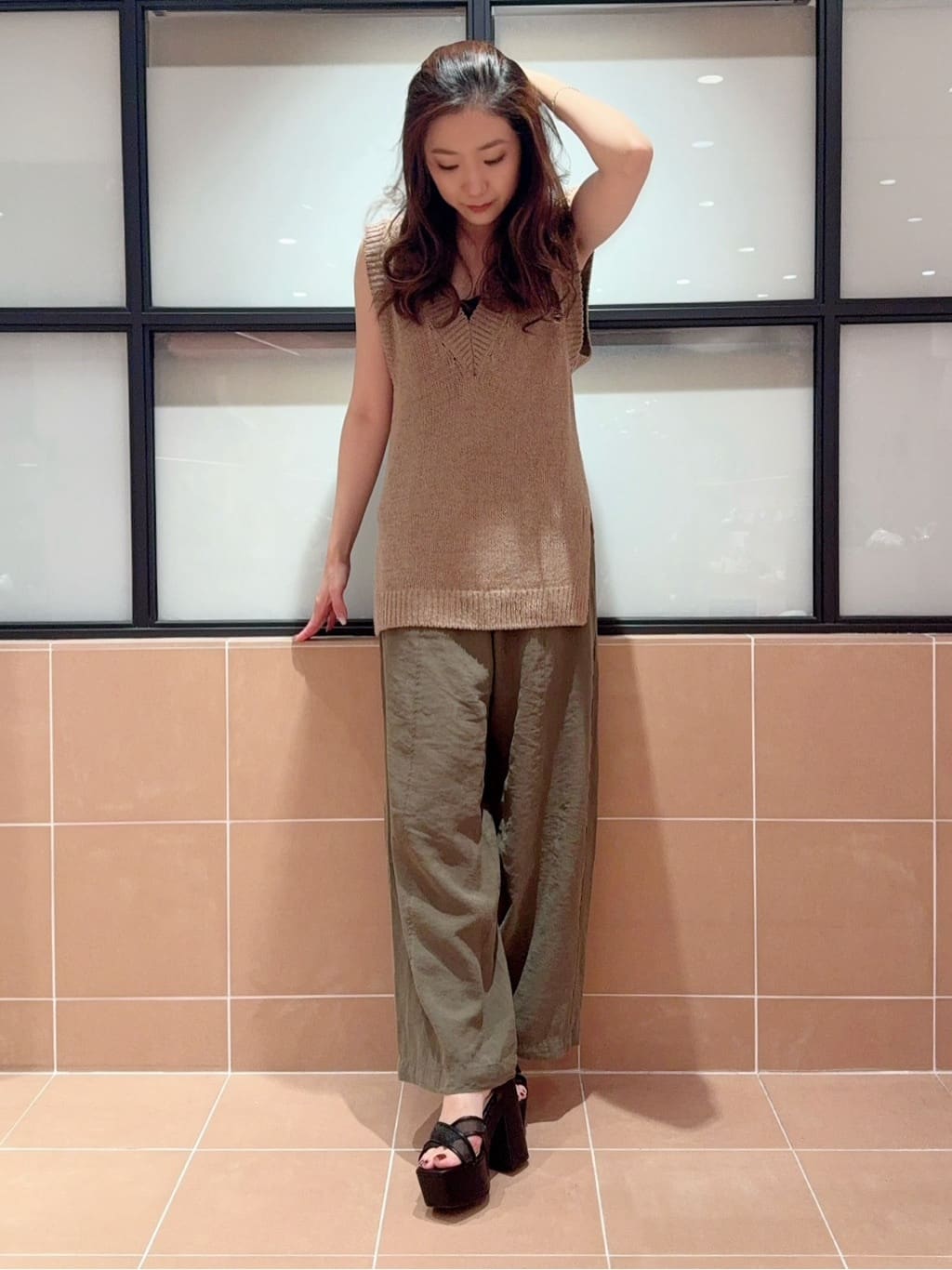 kaoriさんの「ESPERANZA｜ラク盛り厚底サンダルⅢ」を使ったコーディネート