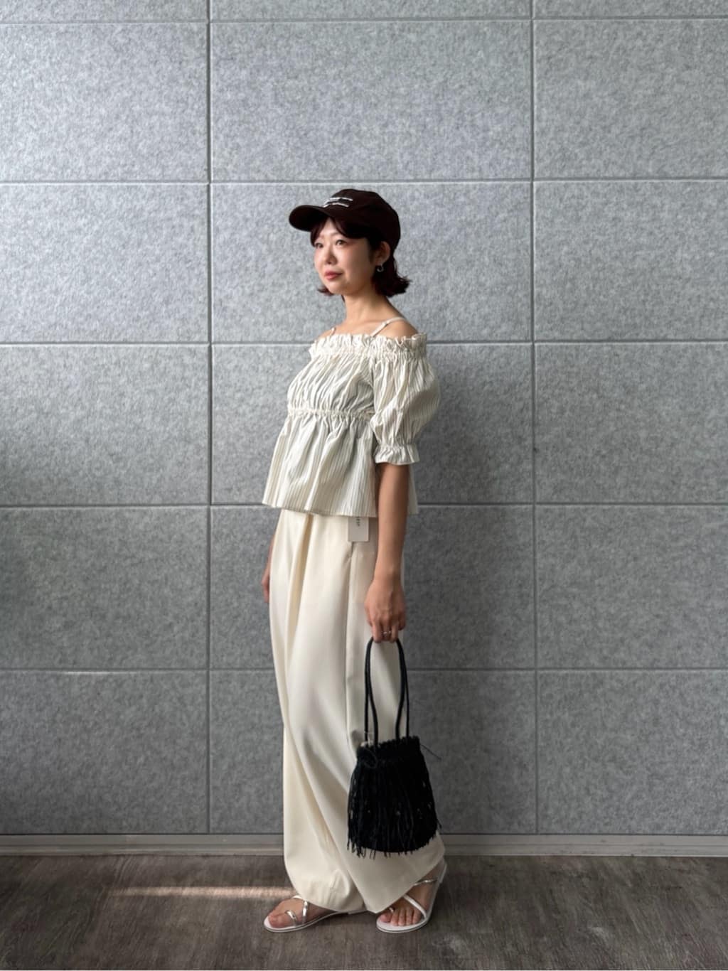 UKIさんの「INDIVI｜バッククロスモードパンツ」を使ったコーディネート