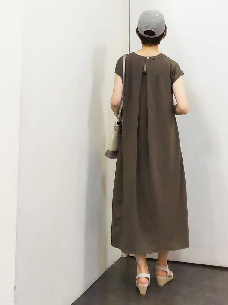 やまちゃんさんの「grove｜2WAYスクエアネックタンク」を使ったコーディネート
