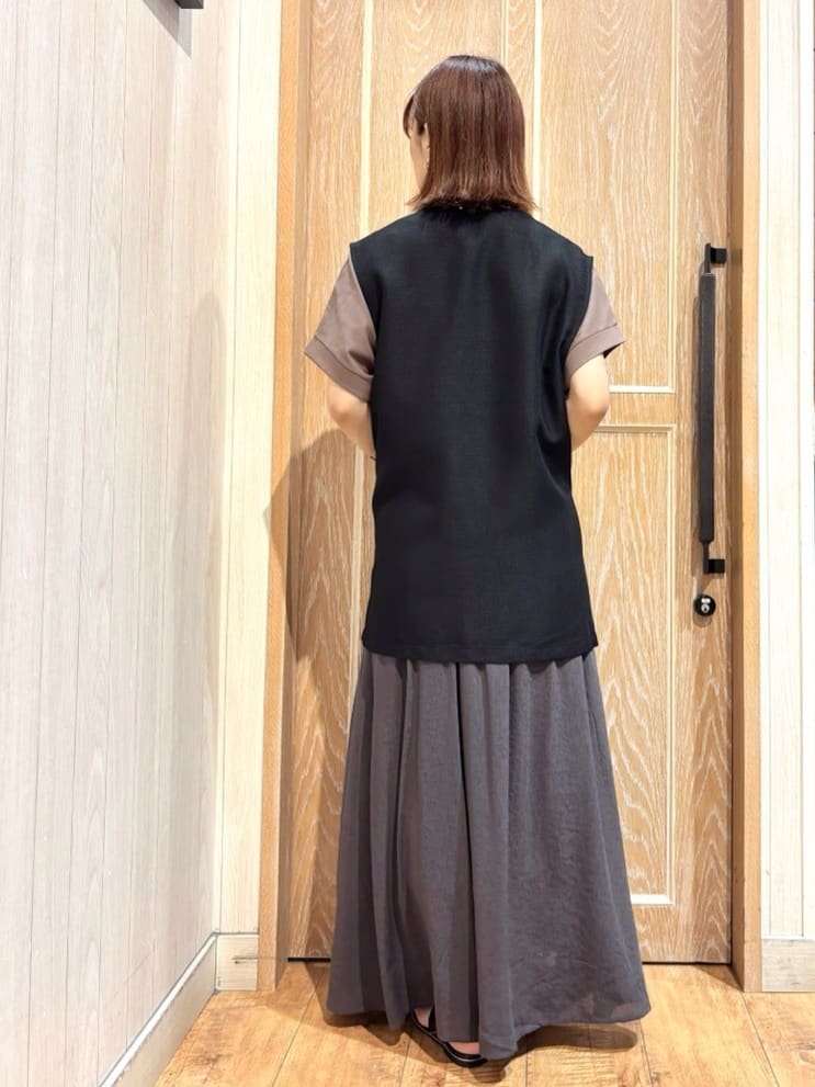 meiさんの「SHOO･LA･RUE｜【S-LL】夏のレイヤードコーデに さらりと着られるメッシュジレ」を使ったコーディネート