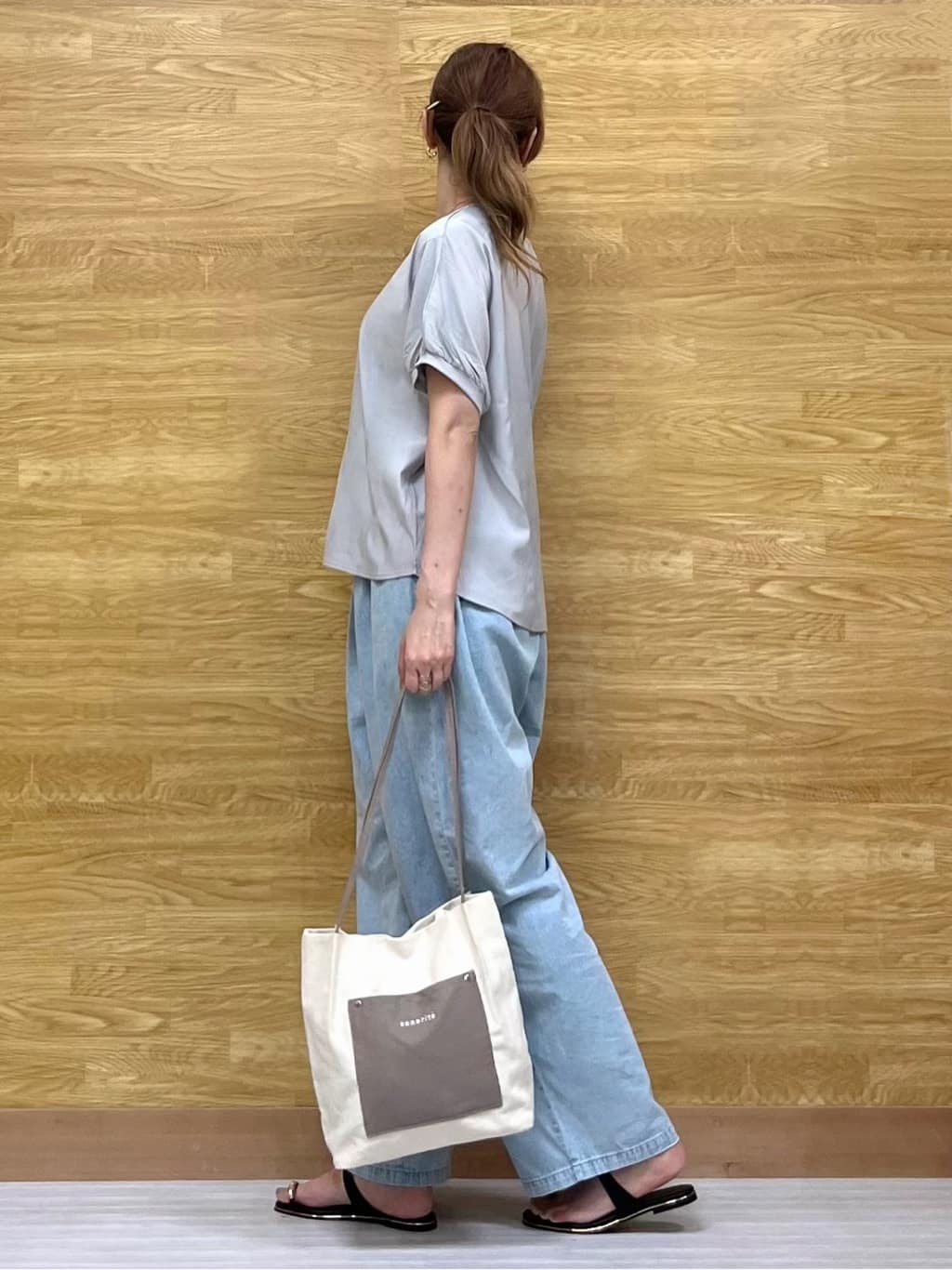 もすさんの「SHOO･LA･RUE｜【ひんやり/洗濯後しわになりにくい】リブ切り替えドルマンブラウス」を使ったコーディネート