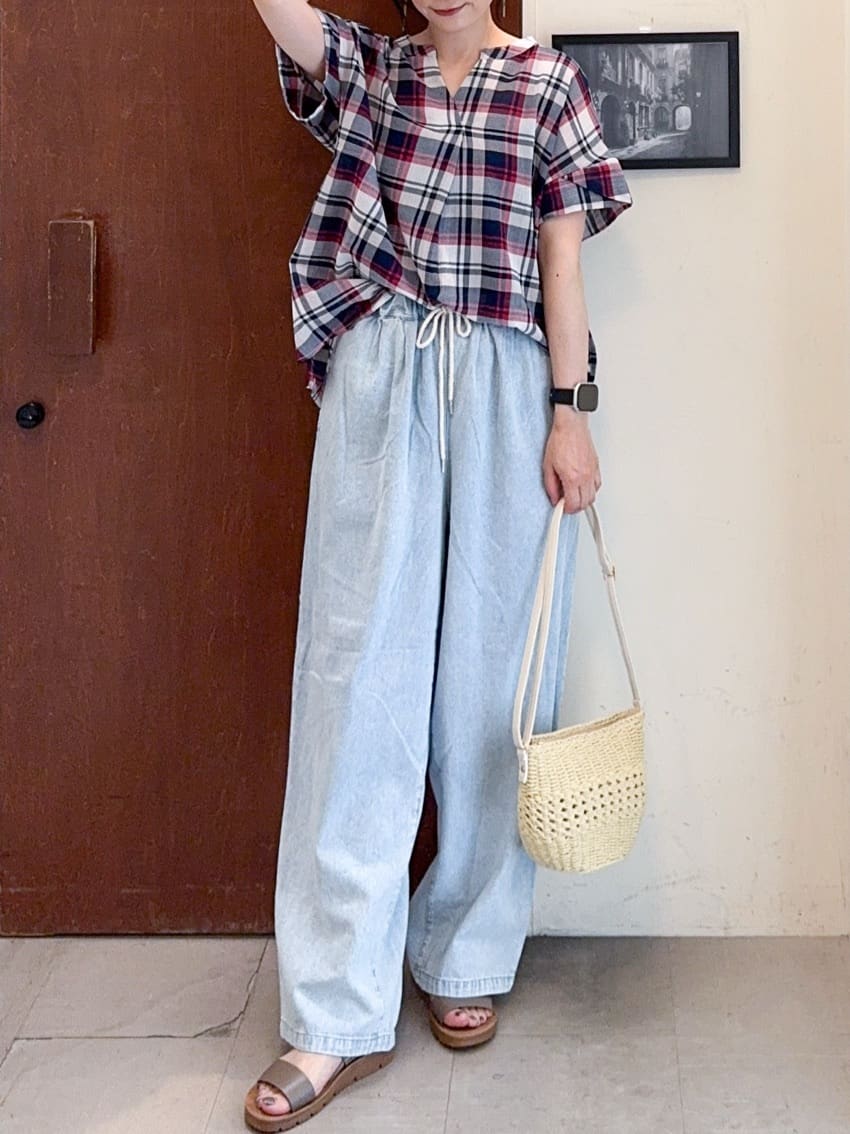 𝐇𝐢𝐫𝐨𝐦𝐢さんの「SHOO･LA･RUE｜【S-LL】きれいに体型カバー さらシャリコットン スキッパーシャツ」を使ったコーディネート
