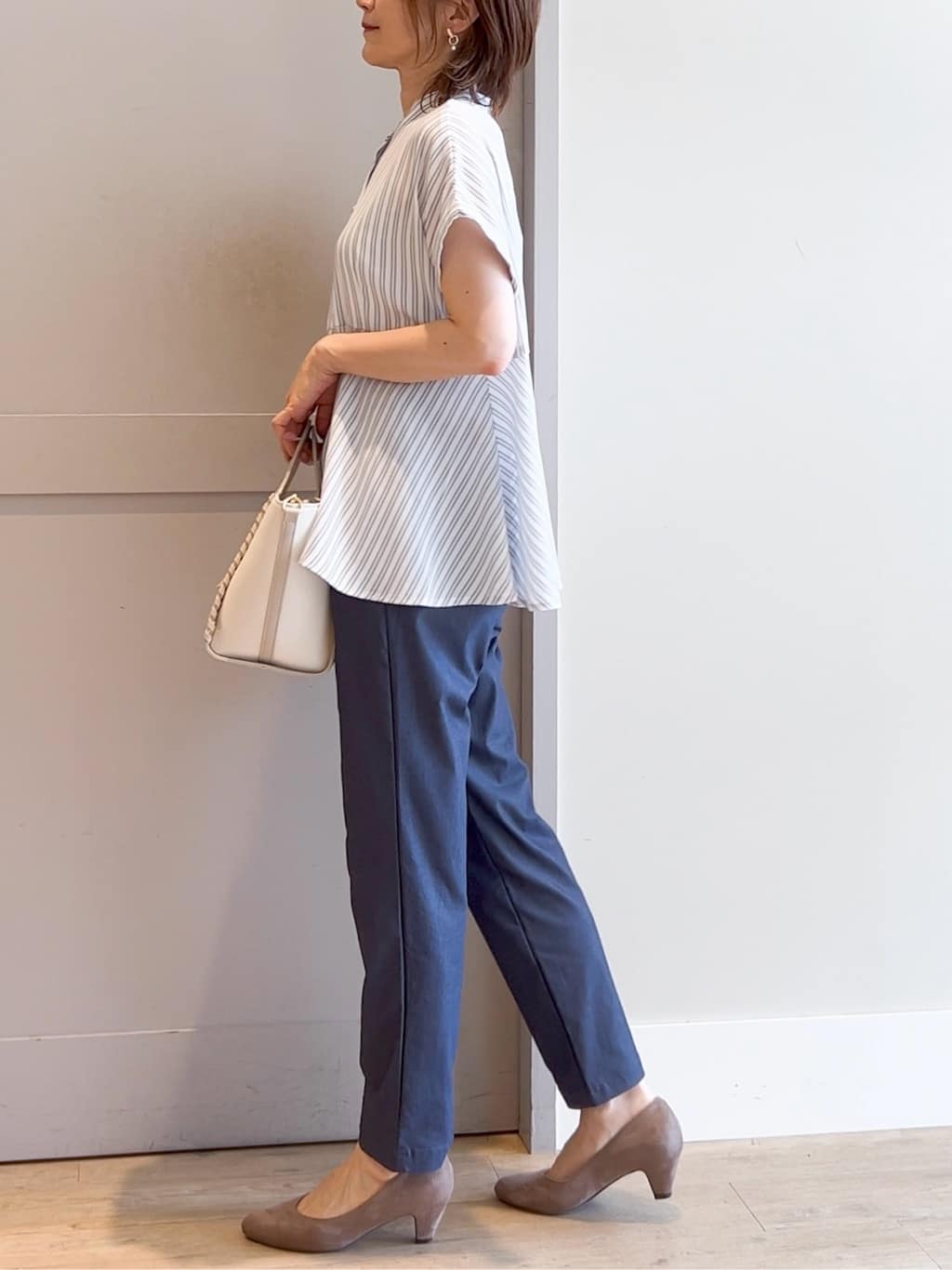 yamakoさんの「grove｜【冷感】サマーハイパーストレッチテーパードパンツ」を使ったコーディネート