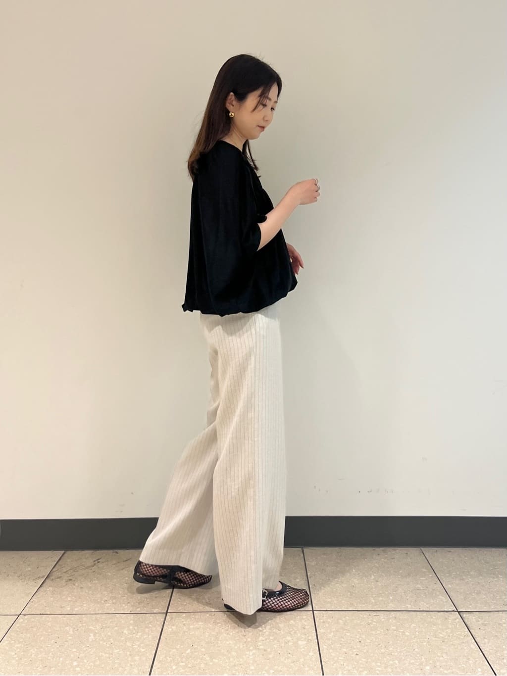 shokoさんの「INDIVI｜【洗える／体型カバー】シャーリングシアートップス」を使ったコーディネート