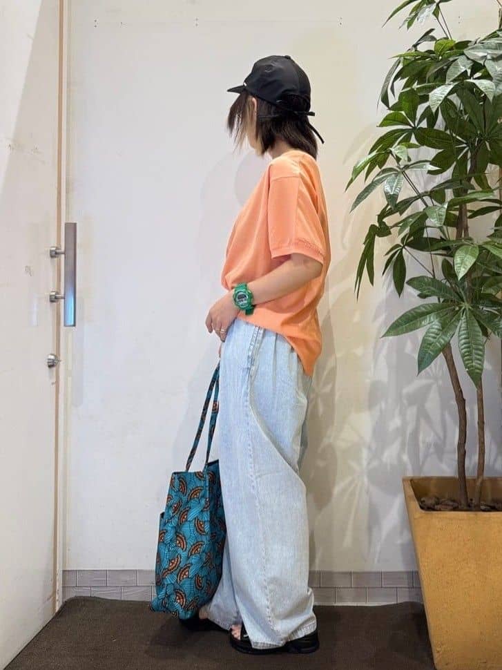 misakiさんの「SHOO･LA･RUE｜【ひんやり/洗濯後しわになりにくい】リブ切り替えドルマンブラウス」を使ったコーディネート
