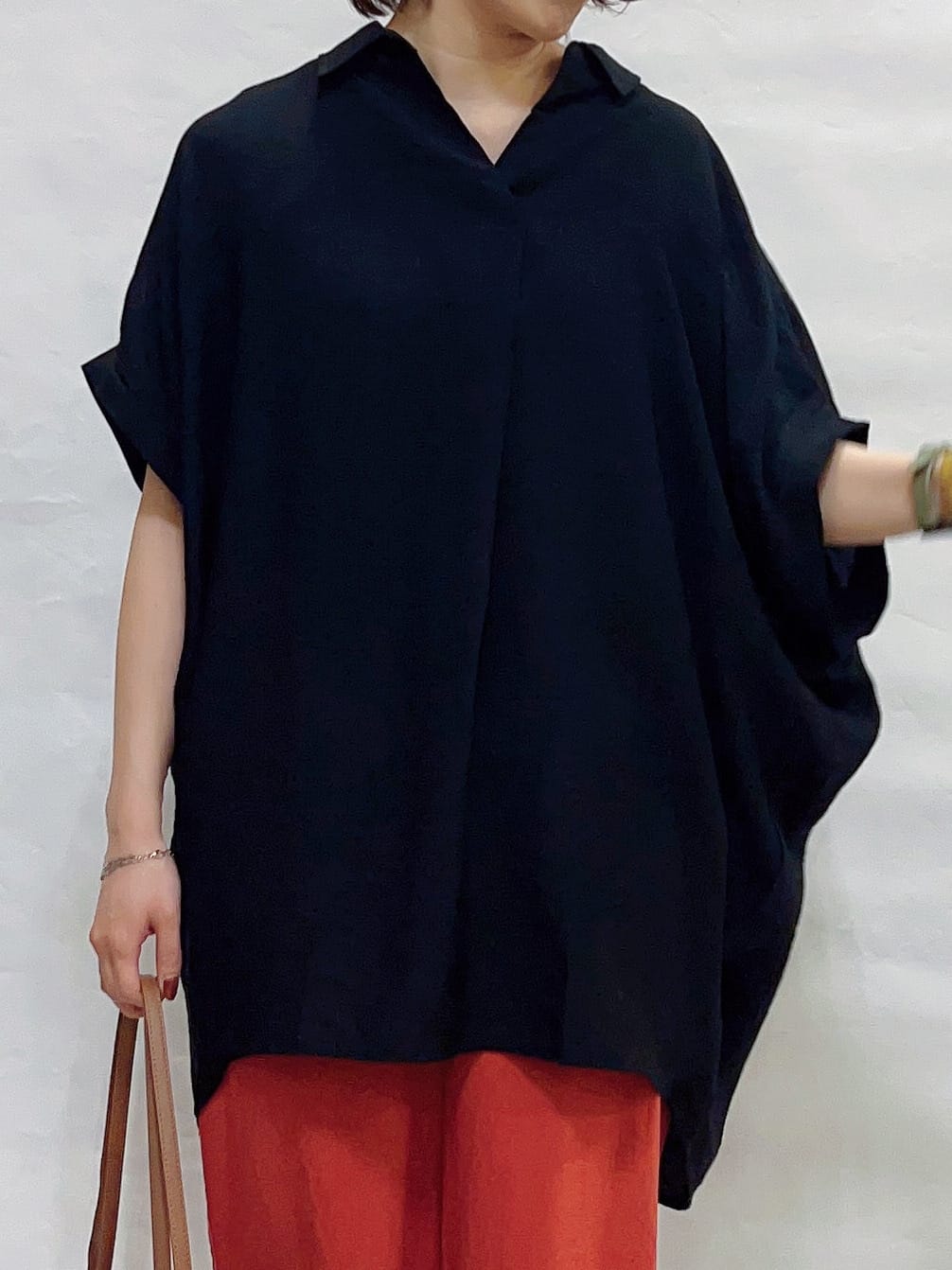 まっつんさんの「SHOO･LA･RUE｜【ひんやり】すっきりきれいに体型カバー コクーンシルエットワンピース」を使ったコーディネート