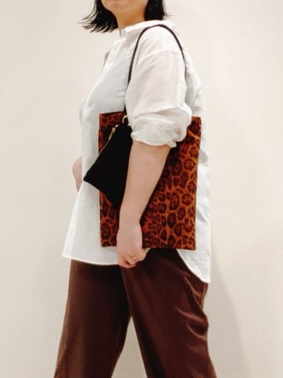 YUMIKOさんの「UNTITLED｜【選べる3柄】フラットトートバッグ」を使ったコーディネート