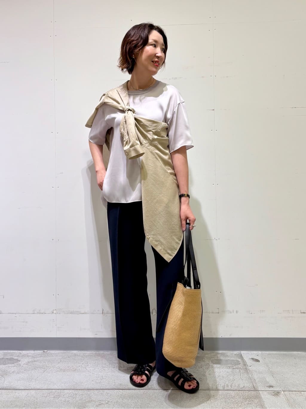yuriさんの「INDIVI｜【着る日傘／遮熱／UVケア】ワイドパンツ」を使ったコーディネート