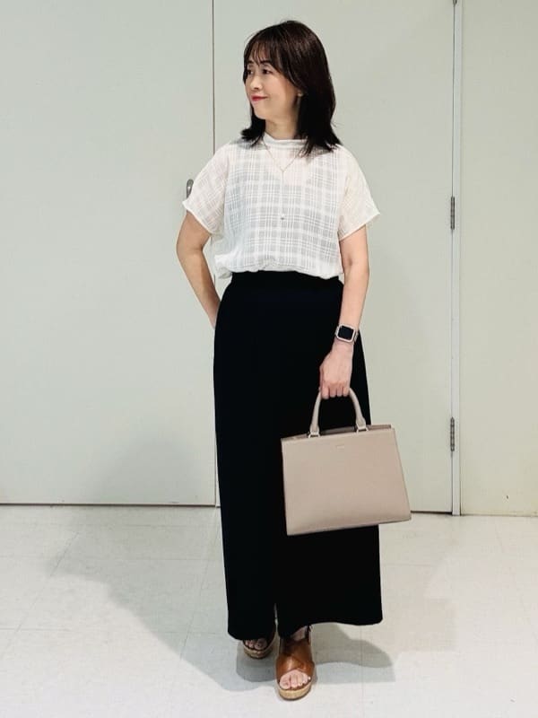 makiさんの「UNTITLED｜【シアー】チェックスタンドネックブラウス」を使ったコーディネート