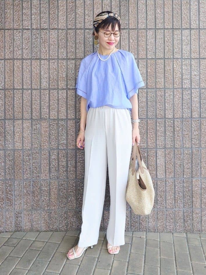 MUTSUKOさんの「UNTITLED｜【接触冷感/UVカット/ウエストゴム】センタープレスツイルパンツ」を使ったコーディネート