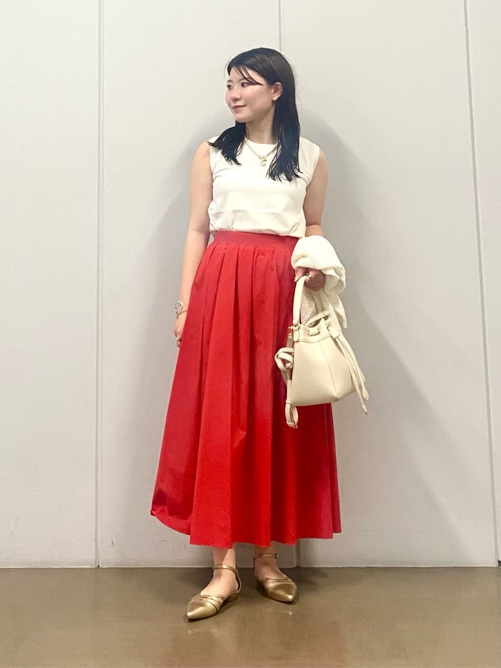 misakiさんの「INDIVI｜パール調コインショートネックレス」を使ったコーディネート