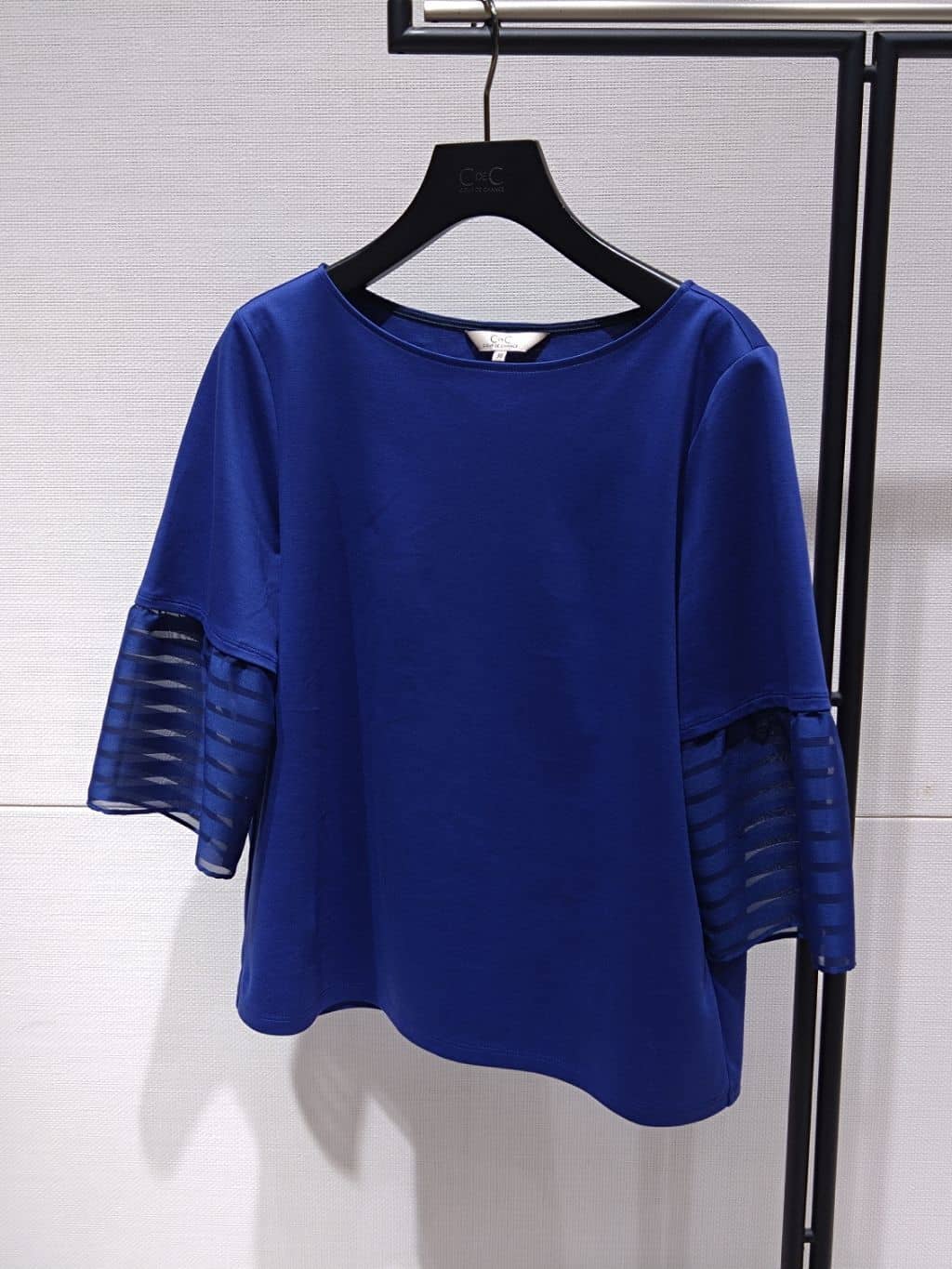 sayaさんの「COUP DE CHANCE｜【手洗い可】リラクシーフレアパンツ」を使ったコーディネート