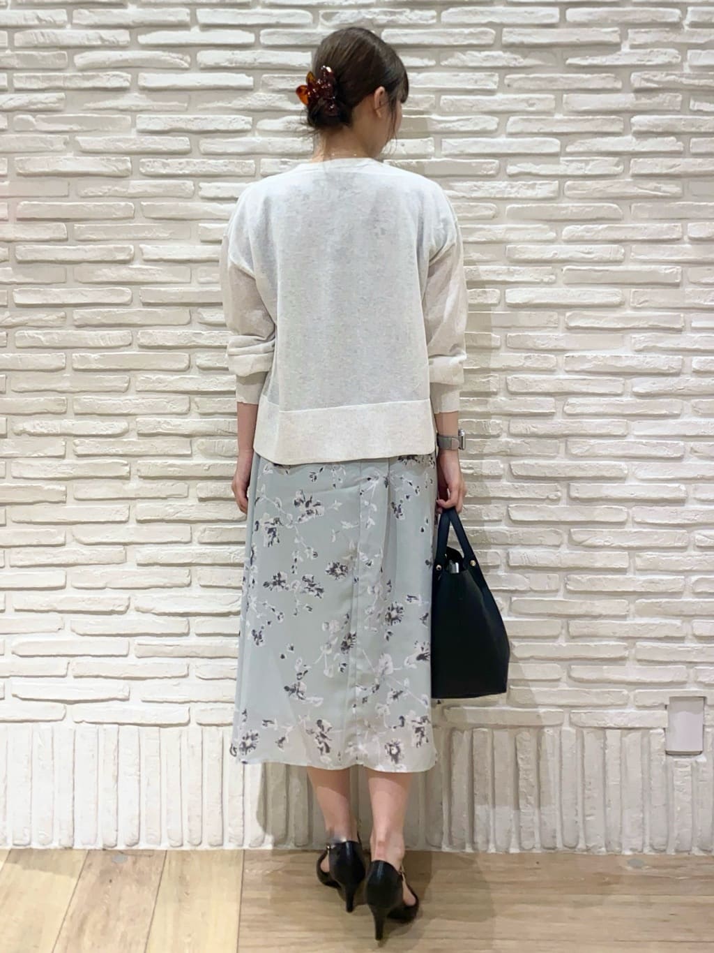 KARENさんの「index｜《5色展開》コンパクトショートカーディガン【洗濯機洗い可】」を使ったコーディネート