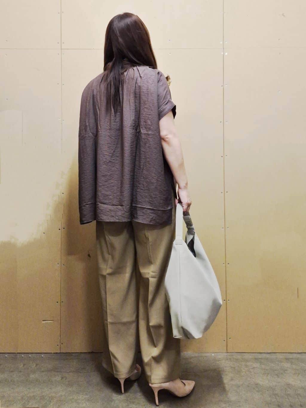 ひさえさんの「THE SHOP TK｜ギャザーボリュームシャツ【洗濯機OK】」を使ったコーディネート