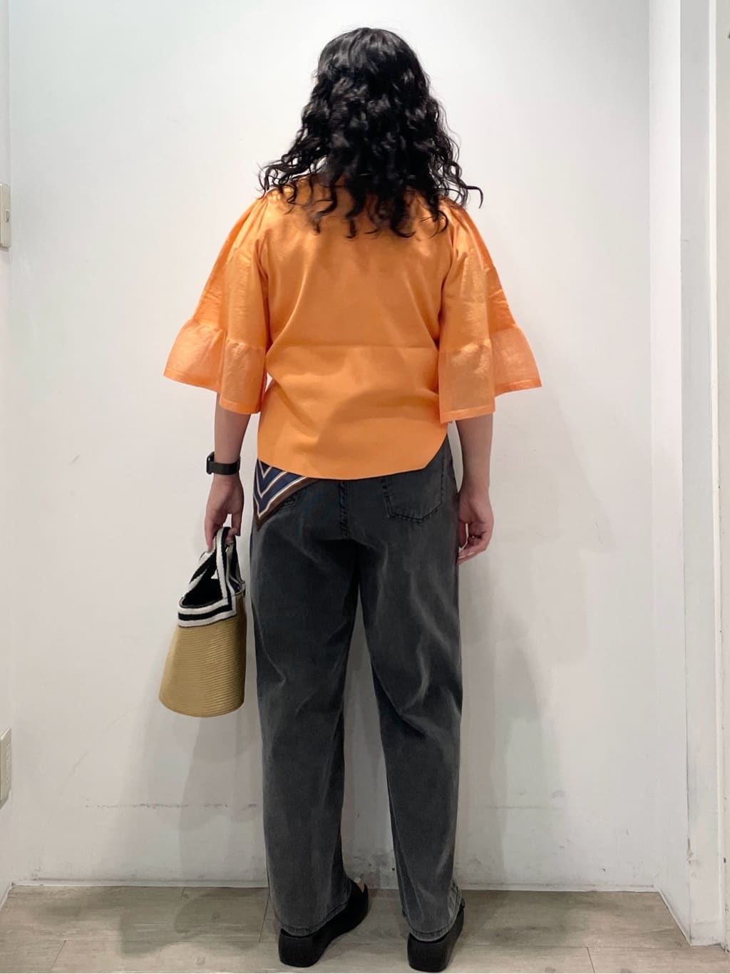 sumicaさんの「OPAQUE.CLIP｜《5色展開》シアーフレアスリーブニット【洗濯機洗い可】」を使ったコーディネート