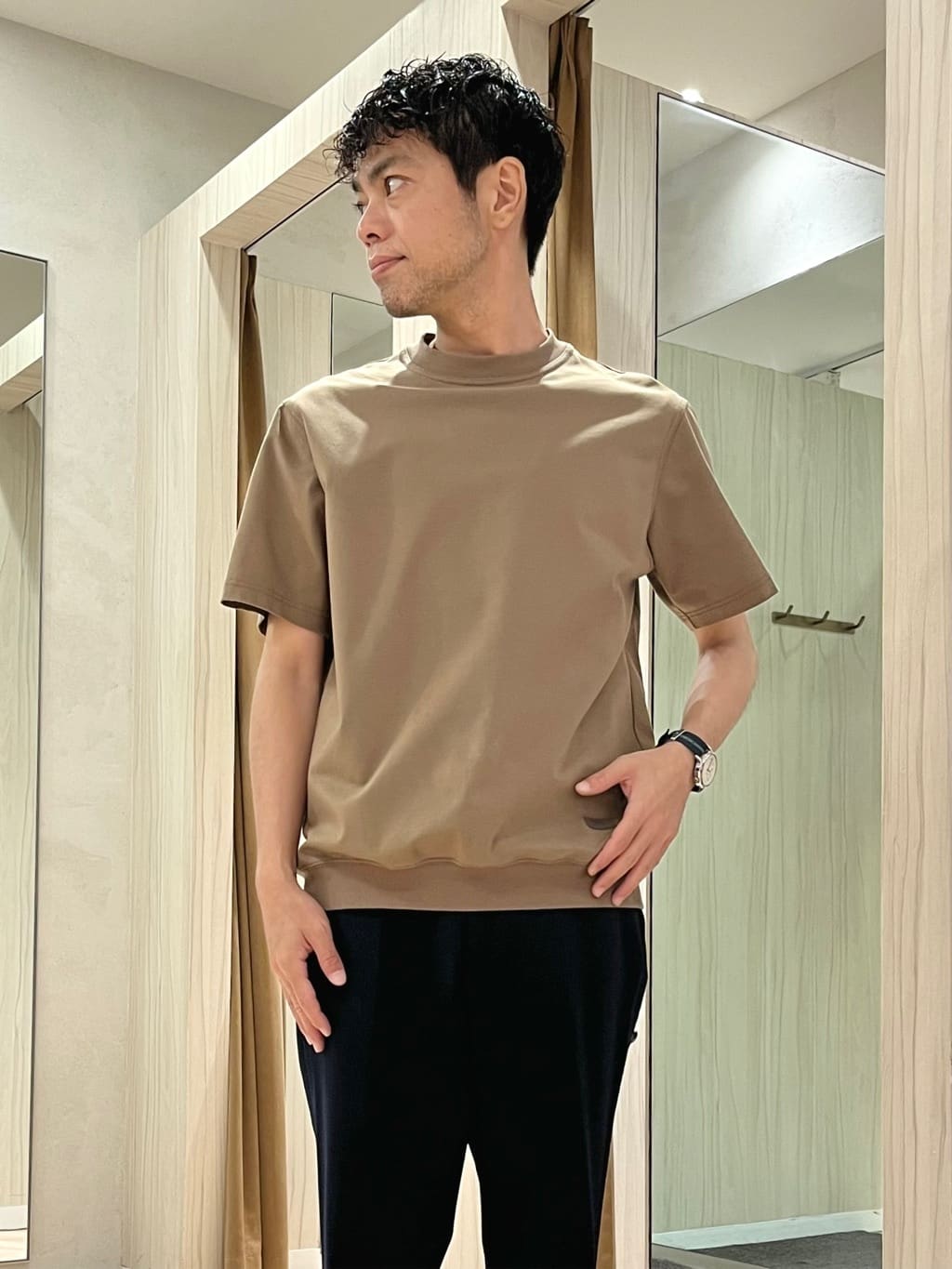 URAさんの「TAKEO KIKUCHI｜【抗菌防臭／5サイズ展開】ハイゲージポンチ Tシャツ」を使ったコーディネート