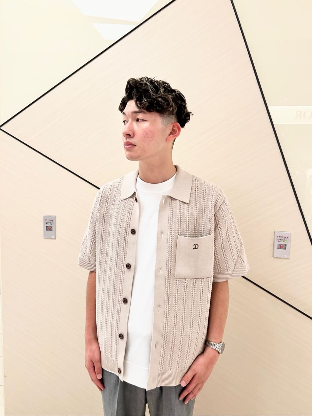 千葉亮太さんの「DRESSTERIOR｜オーガニックコットン キューバニットシャツ」を使ったコーディネート