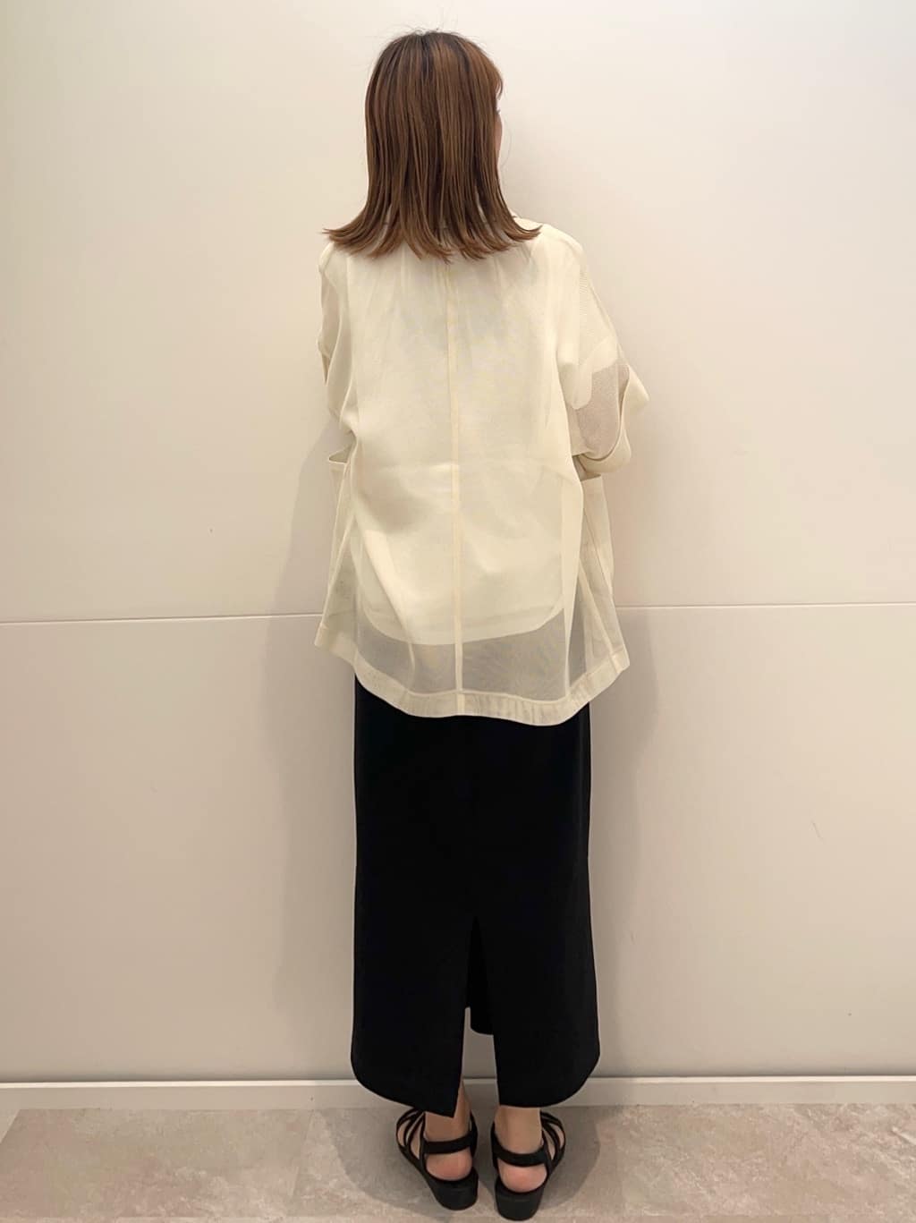 meeさんの「OPAQUE.CLIP｜イージーナロースカート／セットアップ対応【UVケア／接触冷感／洗濯機洗い可】」を使ったコーディネート