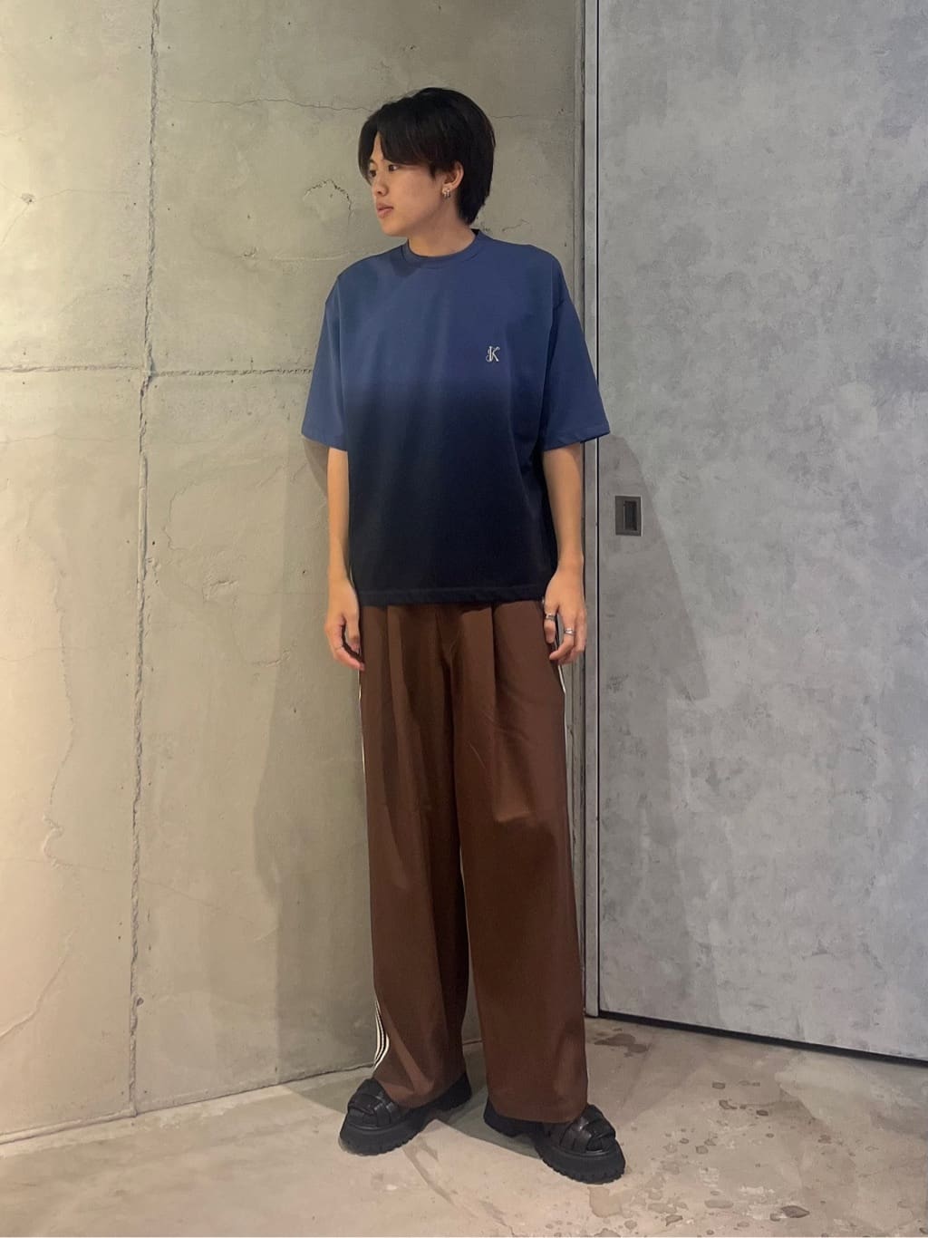 ゆーさんさんの「tk.TAKEO KIKUCHI｜グラデーションダイ5分袖カットソー」を使ったコーディネート