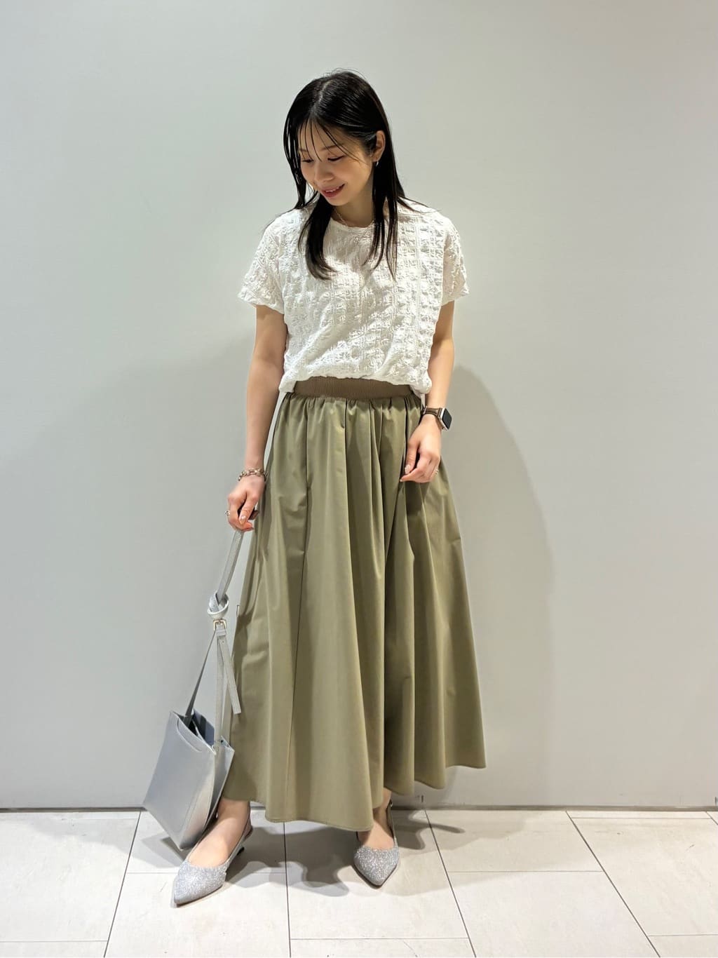 KAOさんの「INDIVI｜バイカラーショートネックレス」を使ったコーディネート