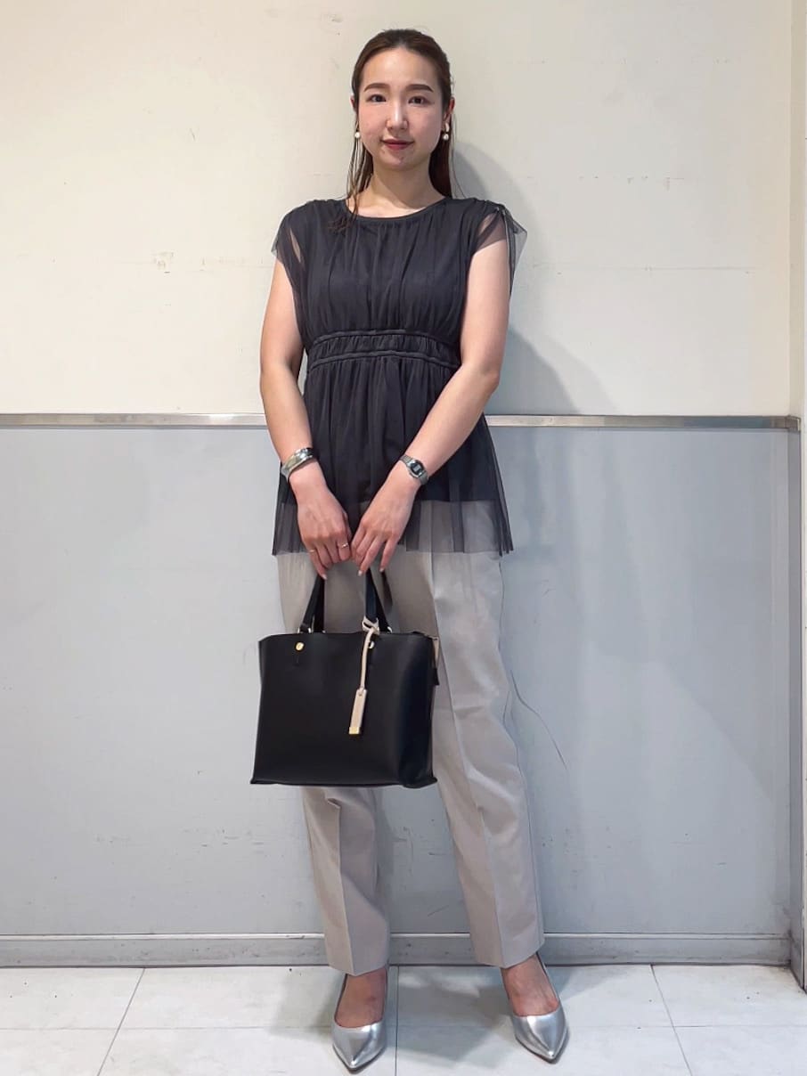 ミーさんの「index｜ベルト付きストレッチテーパードパンツ／セットアップ可【洗濯機洗い可／吸水速乾／接触冷感】」を使ったコーディネート