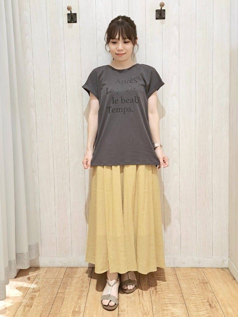 SAKIさんの「SHOO･LA･RUE｜【S-LL/裏地ひんやり】エアリーで涼やか 大人のシアースカーチョ」を使ったコーディネート