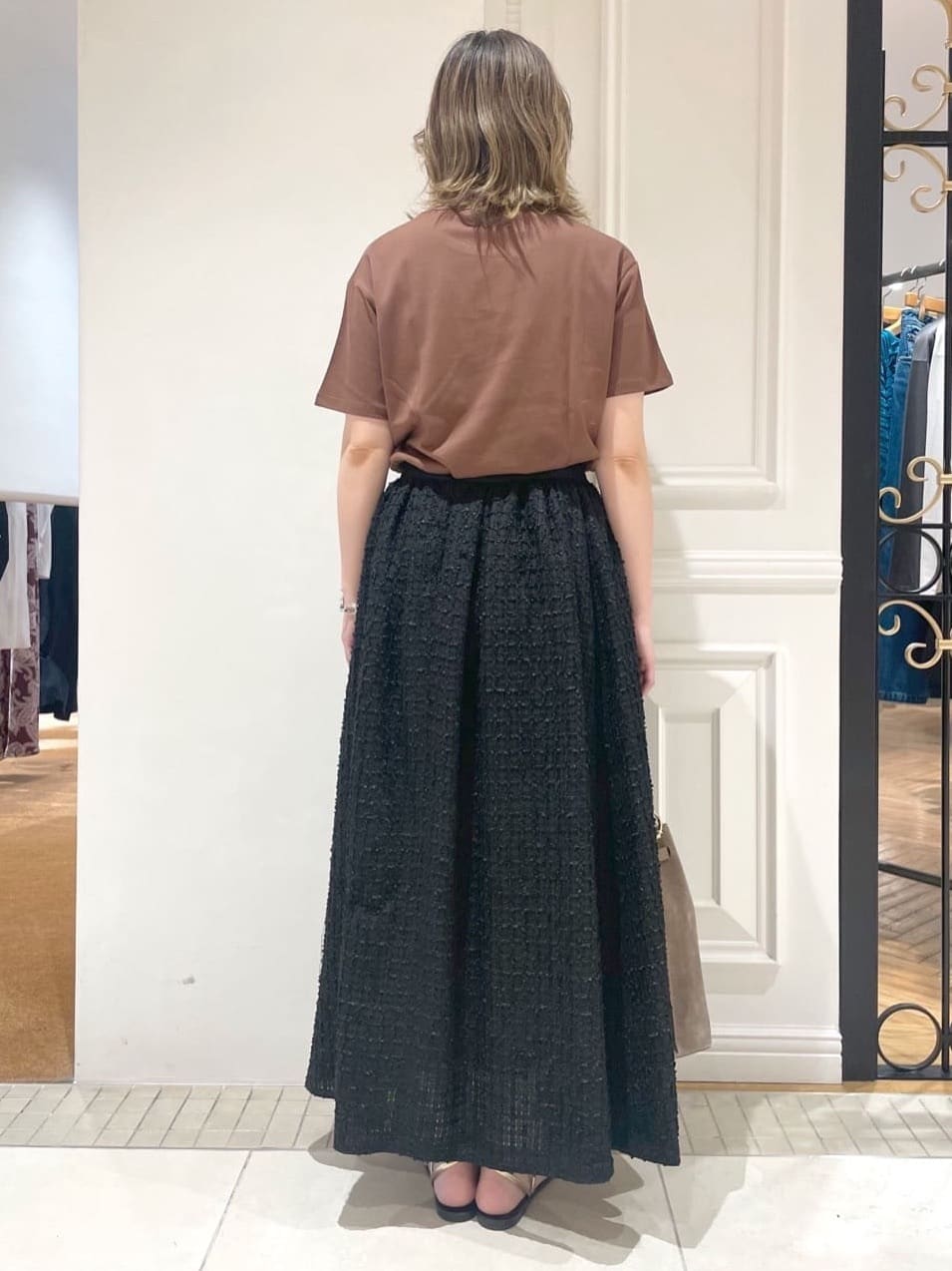 makiさんの「DRESSTERIOR｜◆20／1シルケット風天竺Tシャツ」を使ったコーディネート