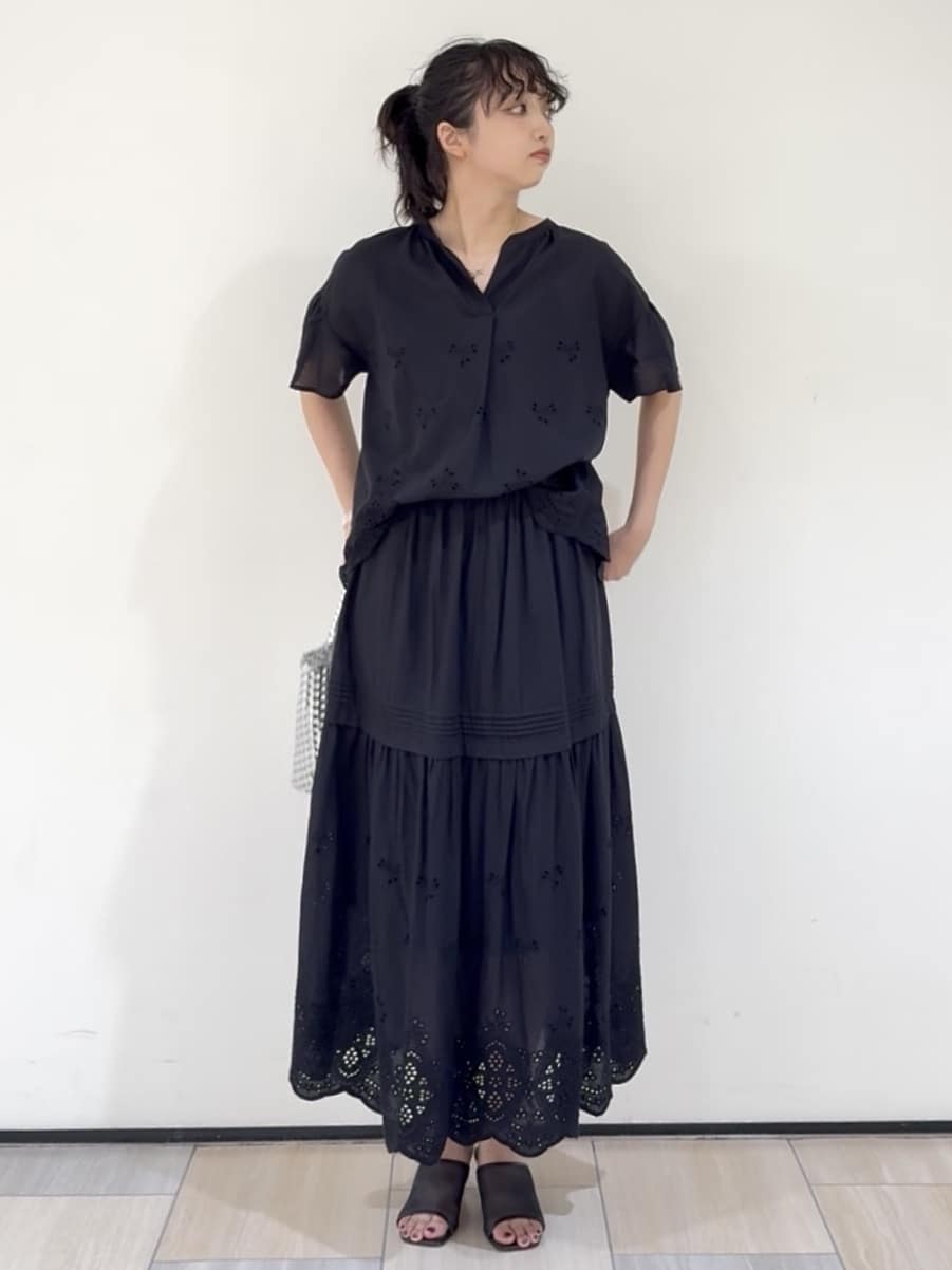 YUKAさんの「UNTITLED｜メタリックメッシュトート」を使ったコーディネート
