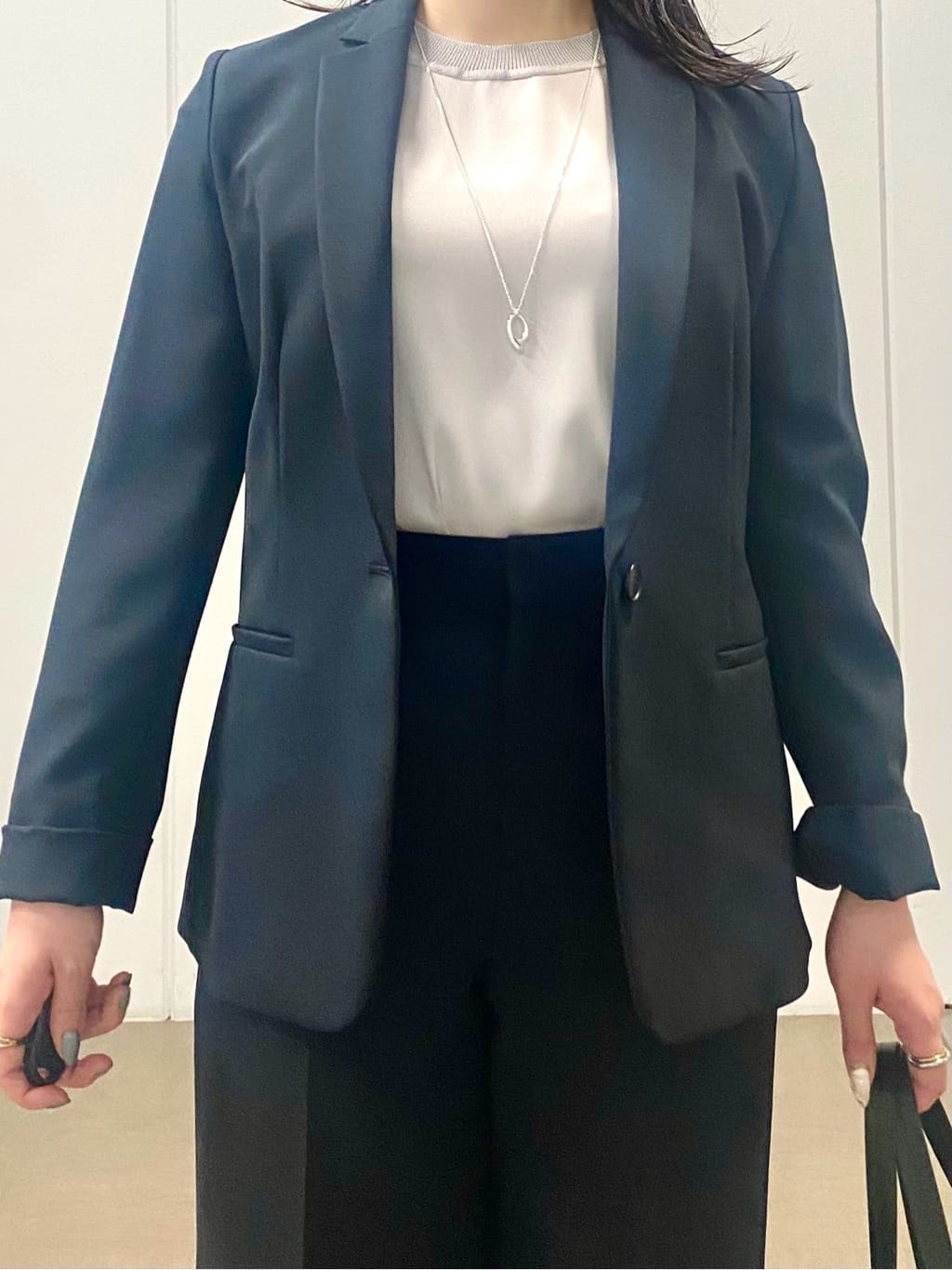 misakiさんの「INDIVI｜【定番スーツ／UVケア／洗える】ウール調テーラードジャケット」を使ったコーディネート