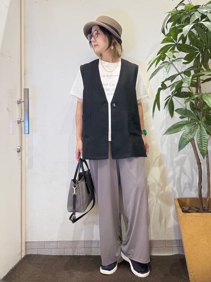 misakiさんの「SHOO･LA･RUE｜【S-LL/ひんやり/UV】リラクシーな穿き心地 エアリーワイドパンツ」を使ったコーディネート