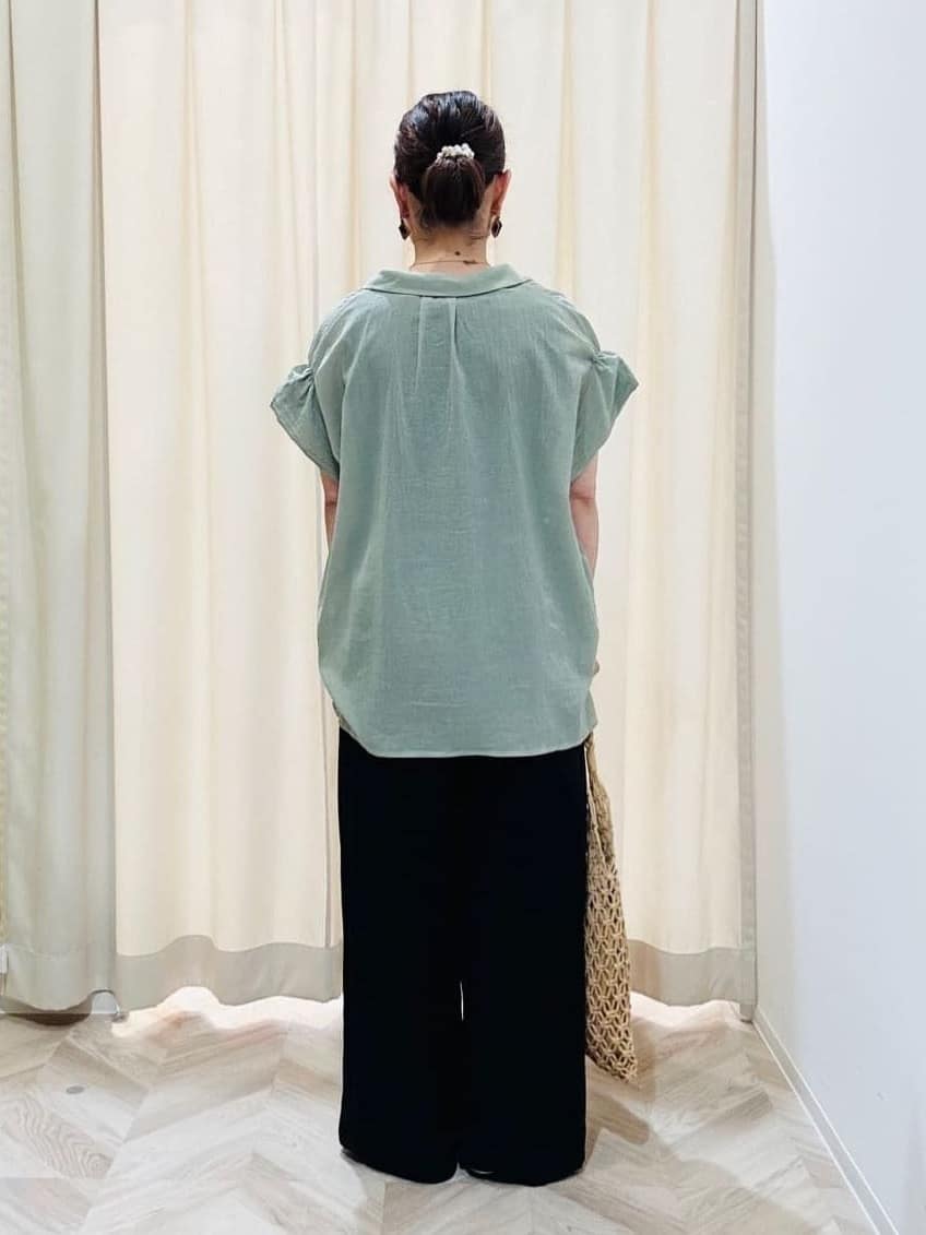 ちはるさんの「SHOO･LA･RUE｜【S-LL】さらシャリコットン 上品なシアー感のデザインシャツ」を使ったコーディネート
