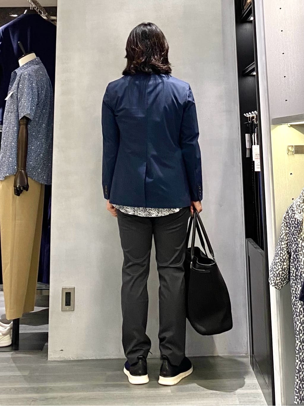 nishiさんの「TAKEO KIKUCHI｜【抗菌防臭】COOL DOTS（R）ドビープリント ジャケット」を使ったコーディネート
