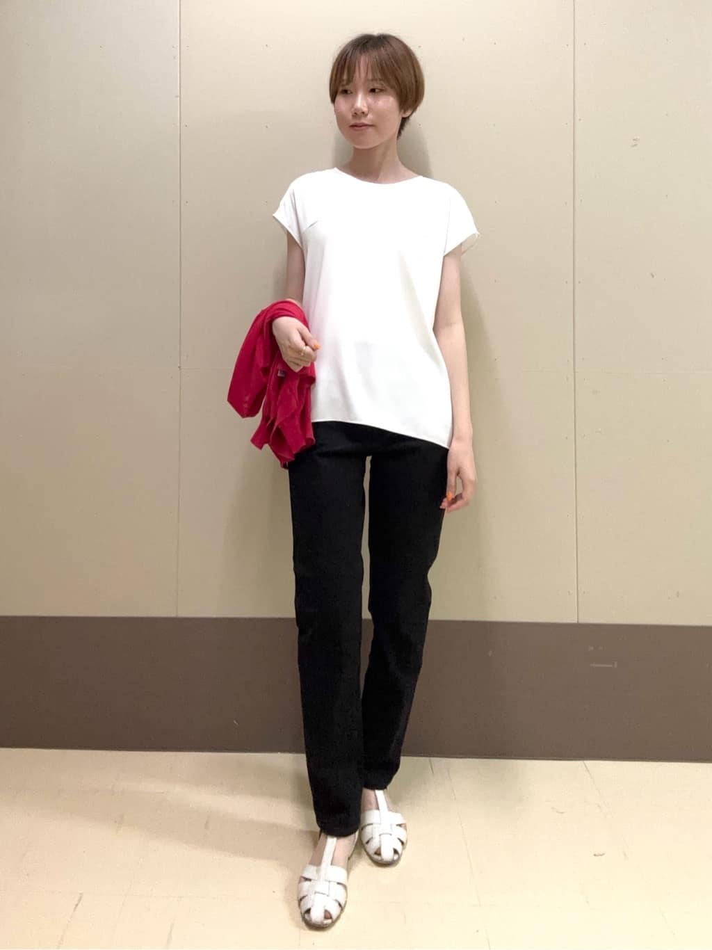 mioさんの「UNTITLED｜【Healthy DENIM&times;UNTITLED】別注 R Mrytle（リマートル）テーパードデニム」を使ったコーディネート