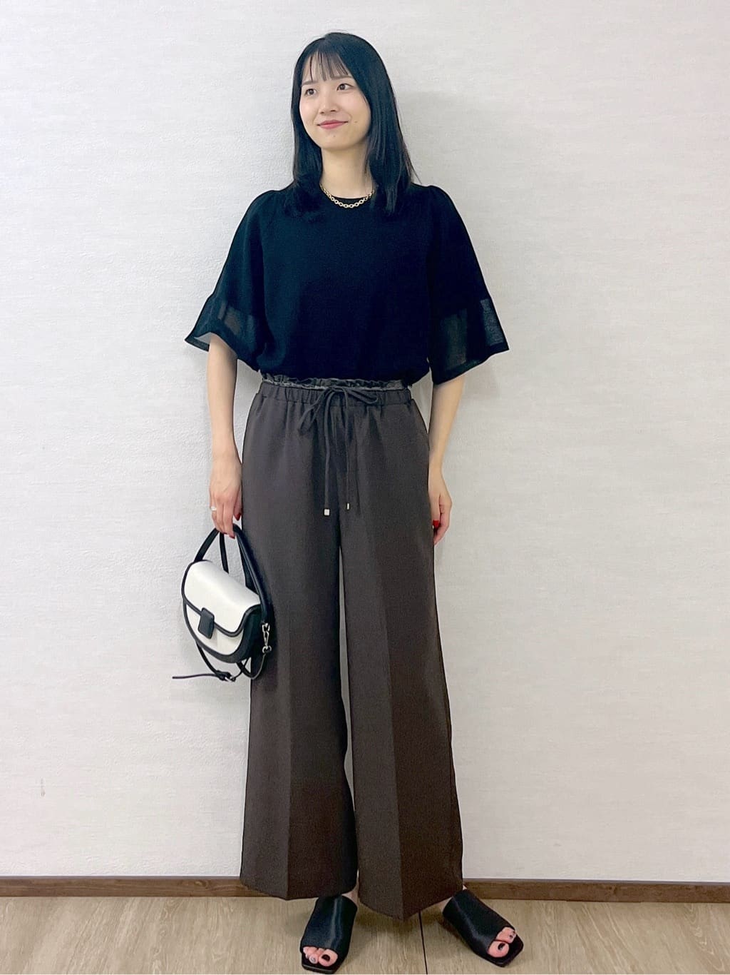 sachikoさんの「OPAQUE.CLIP｜《5色展開》シアーフレアスリーブニット【洗濯機洗い可】」を使ったコーディネート