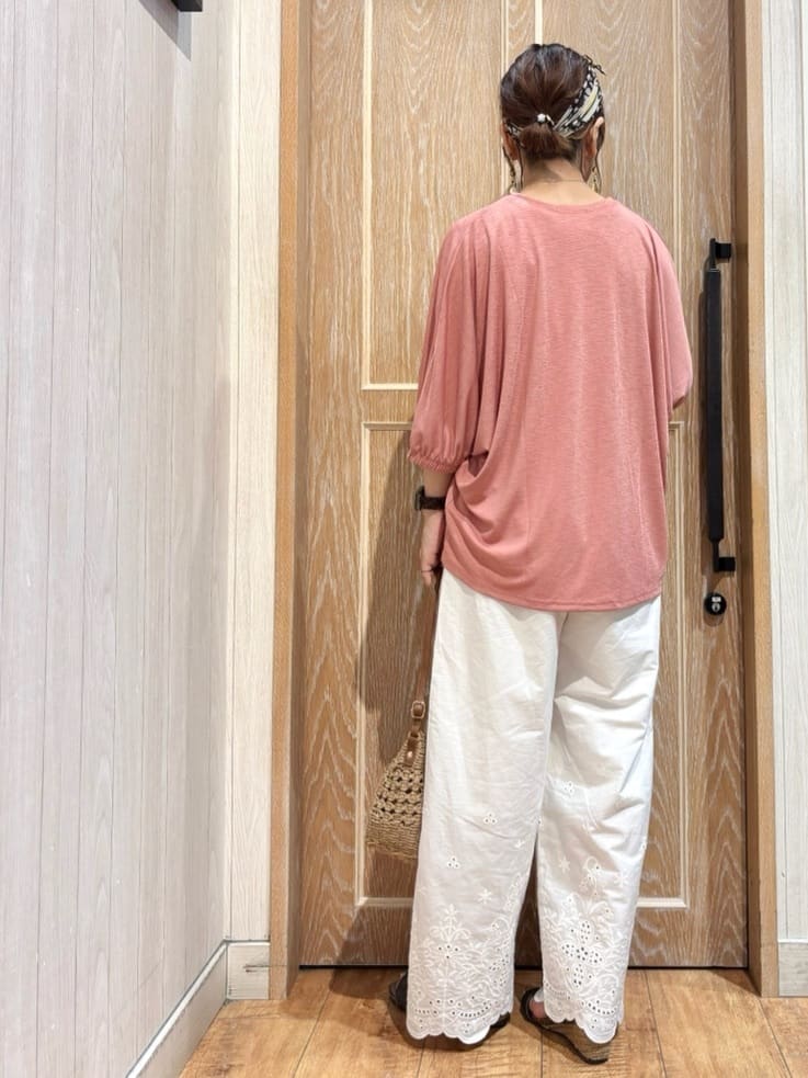 meiさんの「SHOO･LA･RUE｜【UV/さらさらタッチ】女性らしさ漂う 5分袖ボレロカーディガン」を使ったコーディネート