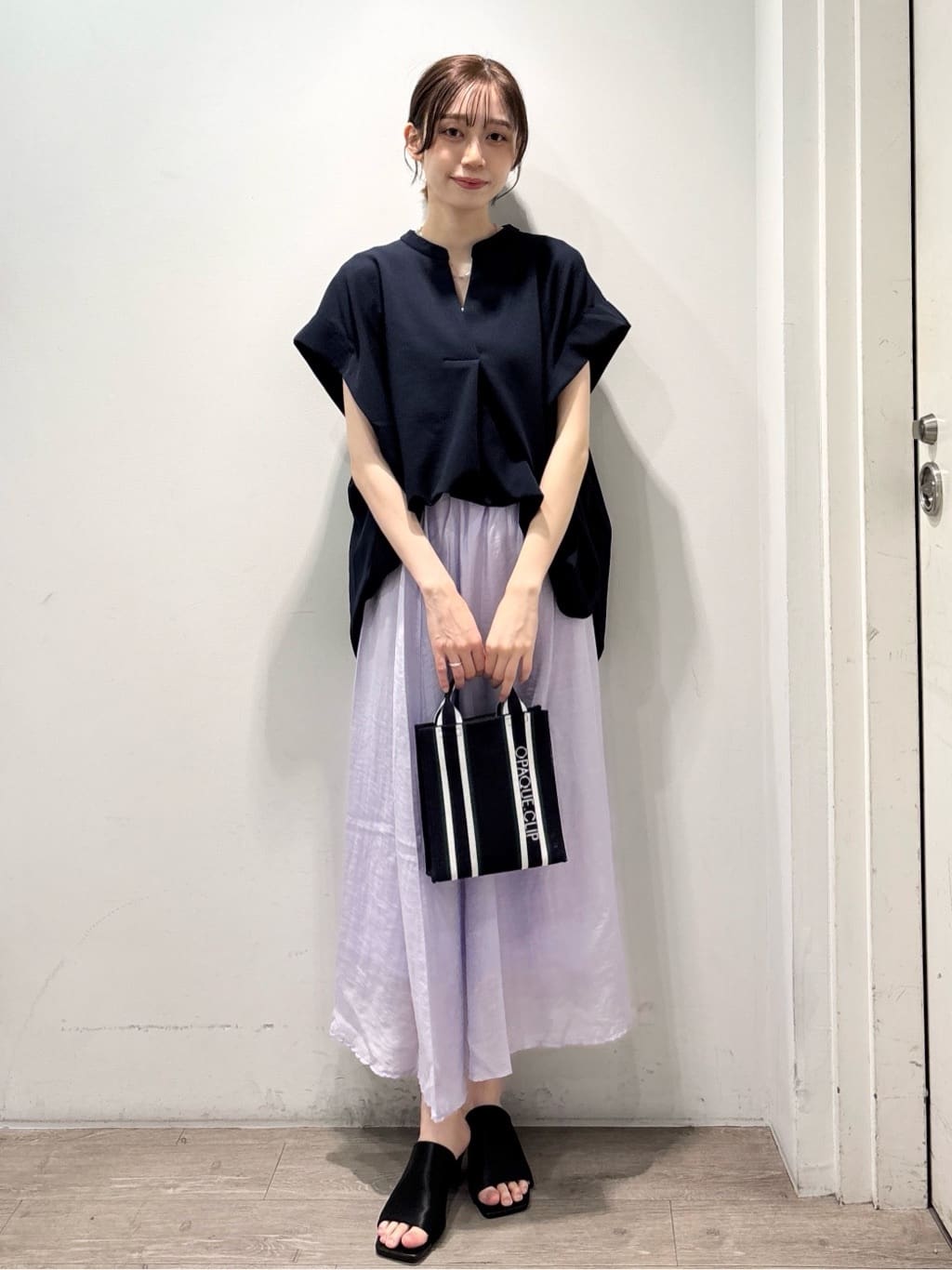 ぶまりんさんの「OPAQUE.CLIP｜麻混シアーギャザーフレアスカート【洗濯機洗い可】」を使ったコーディネート