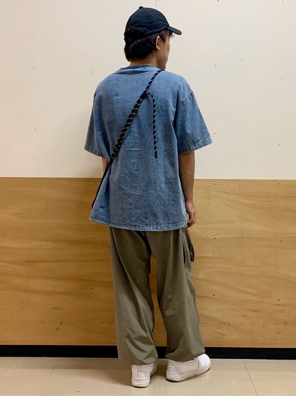 MATUさんの「THE SHOP TK｜ライトデニム半袖Tシャツ【洗濯機OK】」を使ったコーディネート