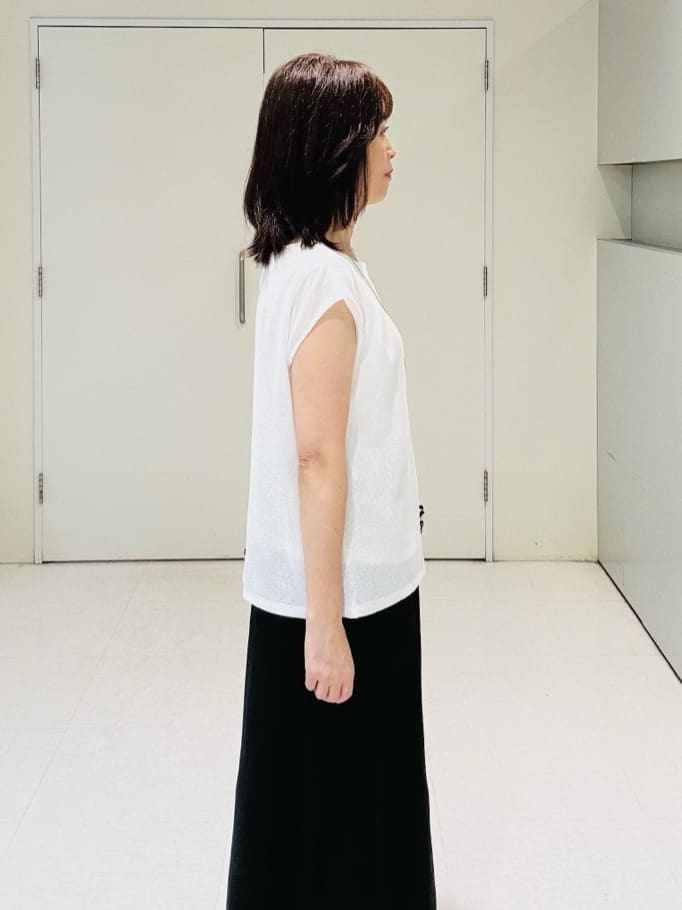 makiさんの「UNTITLED｜【ジャージ素材】インナードッキングシアーカットソー」を使ったコーディネート