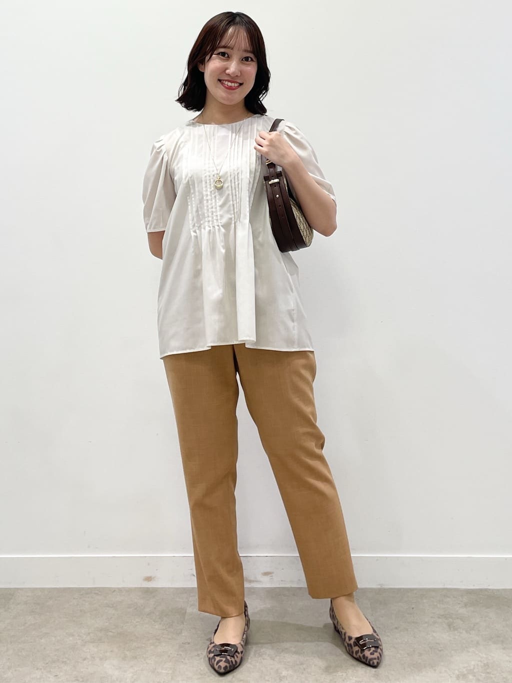 yukariさんの「Reflect｜【すっきり見え！長め丈】ピンタックデザインチュニックブラウス」を使ったコーディネート