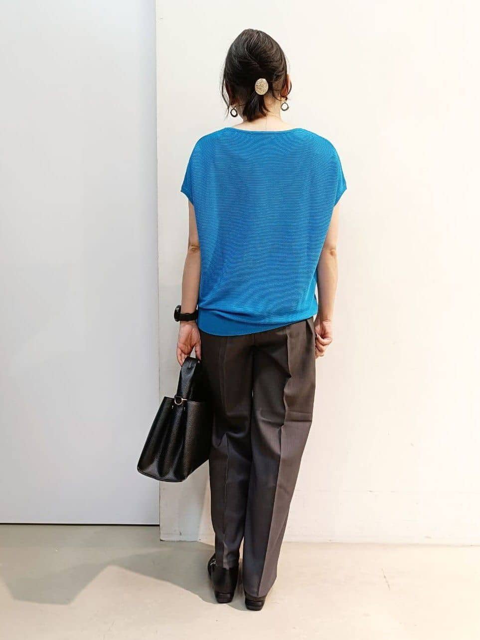 あんさんの「THE SHOP TK｜【6色展開】さらさらフレンチニット【毛玉になりにくい/洗濯機OK】」を使ったコーディネート