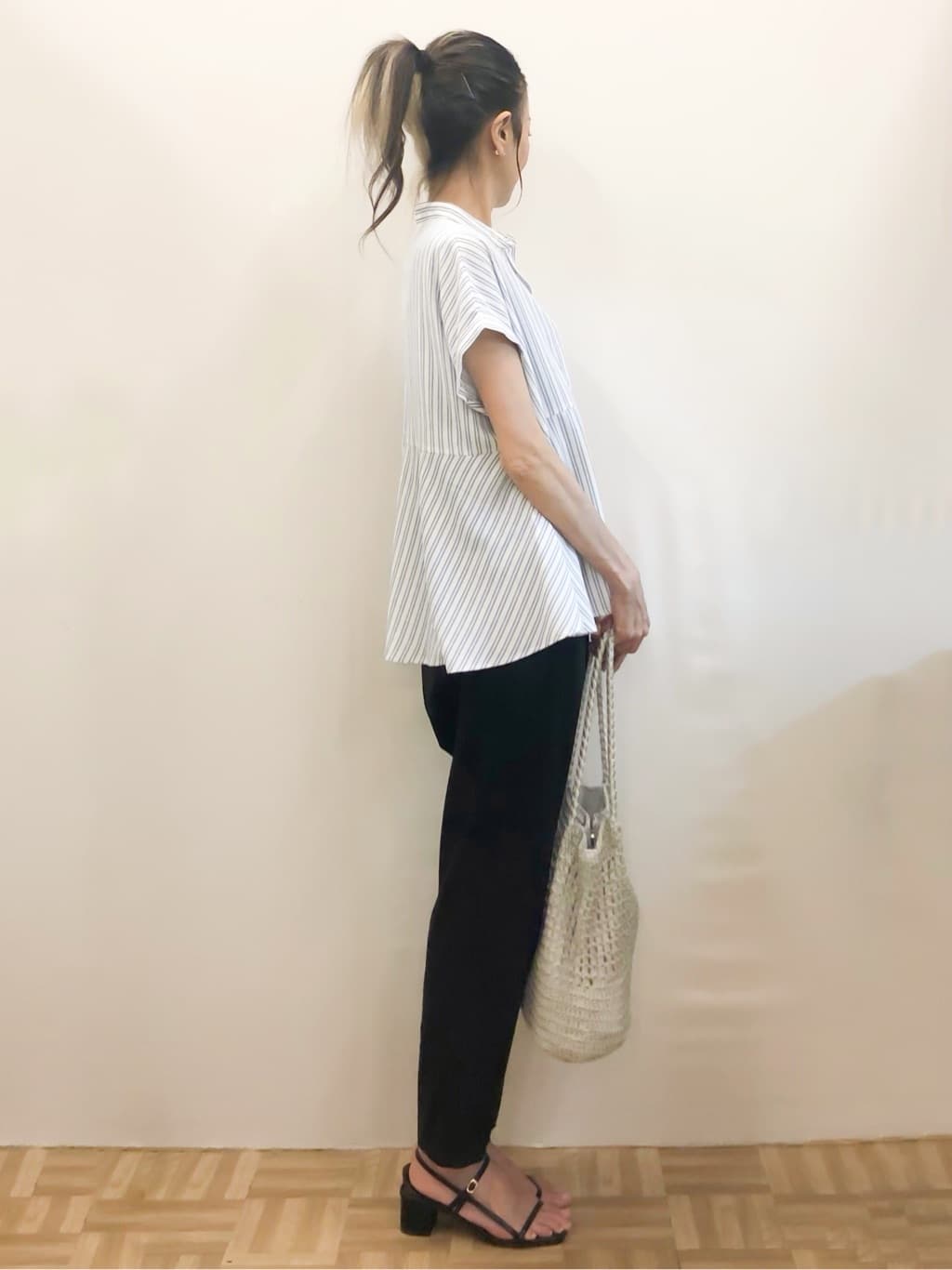 HATORIさんの「grove｜キレイも動きやすさも　美脚見えハイパーストレッチパンツ」を使ったコーディネート