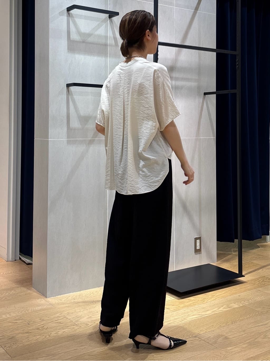 kanaeさんの「INDIVI｜【洗える／UVケア／SETUP可能】ドロストワイドパンツ」を使ったコーディネート